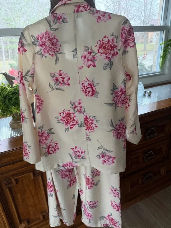 Alice Blue Cream Floral Jumpsuit & Blazer Set with Pink Roses - Picture 4 of 7